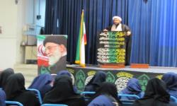 تصاویر برگزاری نمازجماعت وسخنرانی در مجتمع توحید دختران در ماه محرم1391